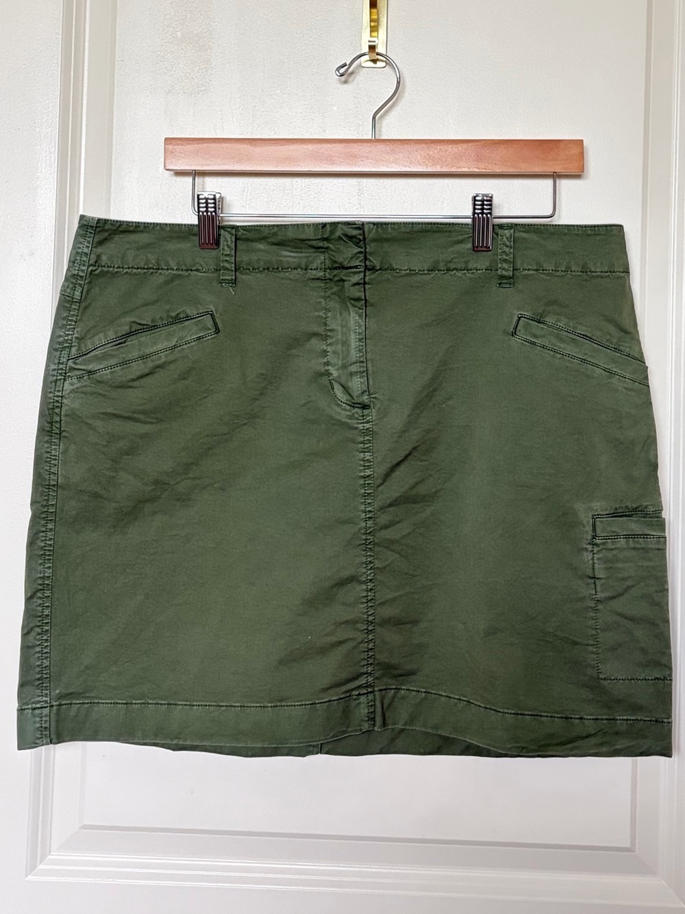 Vineyard Vines Green Cargo Mini Skirt